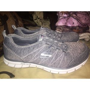 Sketchers size 9 women’s